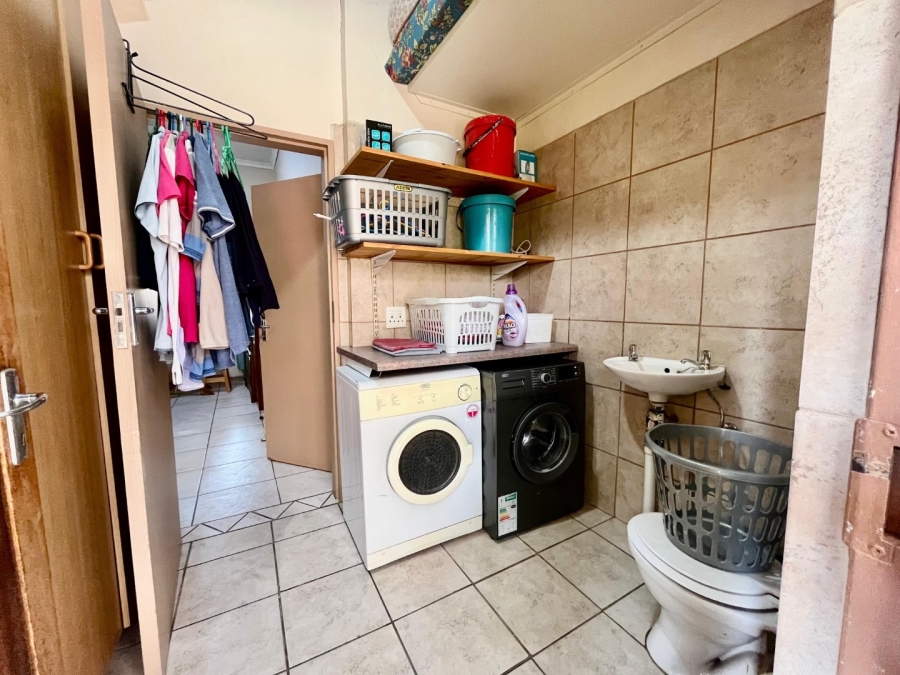 4 Bedroom Property for Sale in Safari Gardens North West